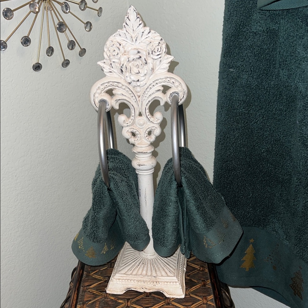 Gorgeous like New Metal Hand Towel holder with Vintage look White Distressed